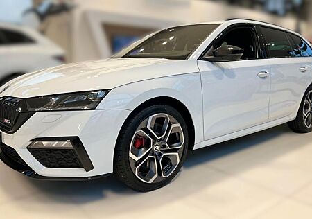 Skoda Octavia 2.0 TSI DSG RS Combi RS, NP 52000€ , TOP