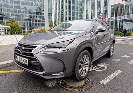 Lexus NX 300 300h, 4WD,LEVINSON