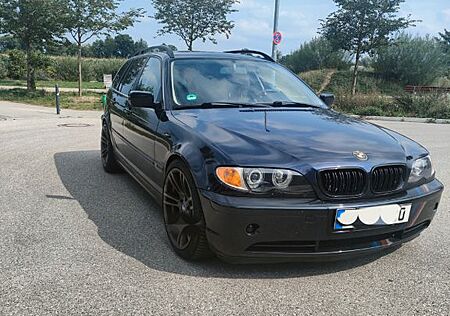 BMW 330i touring -