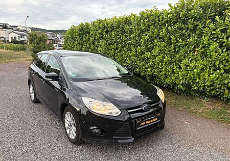 Ford Focus Turnier *NAVI*TÜV*KLIMA