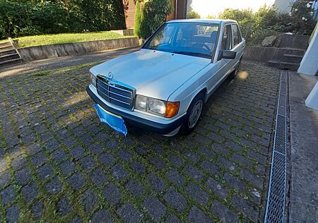 Mercedes-Benz 190