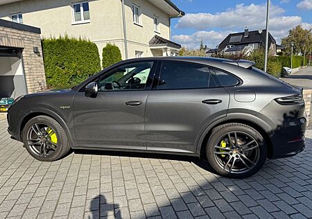 Porsche Cayenne E-Hybrid- mit 1 Jahr Garantie
