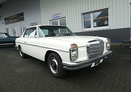 Mercedes-Benz 220 D