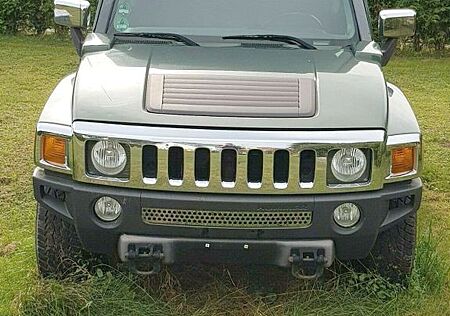 Hummer H3