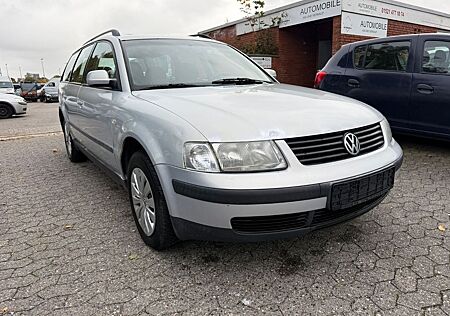 VW Passat gebraucht kaufen VW Passat Volkswagen Comfortline *AHK*Leder*Schiebedach*SHZ*