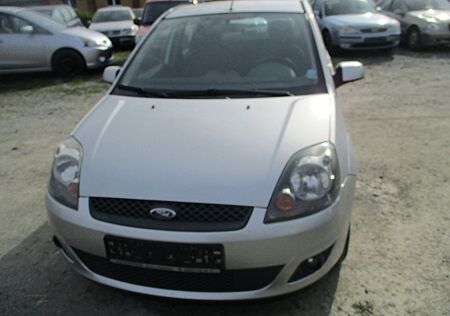 Ford Fiesta 1,4 16V Ambiente