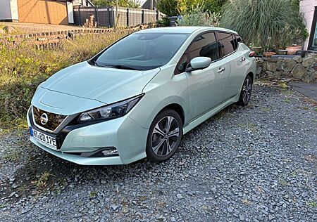 Nissan Leaf 150 PS 40KWH N-Connecta 360 Grad Kamera