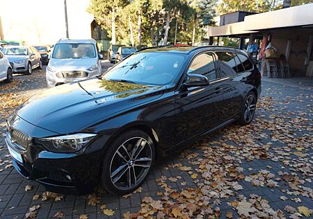 BMW 330i xDrive Touring M Sport*PANO*AHK*SHZ*LED*GPS