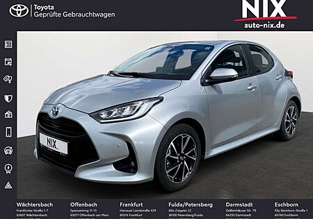 Toyota Yaris 1.5 Hybrid Team D SHZ PDC LED