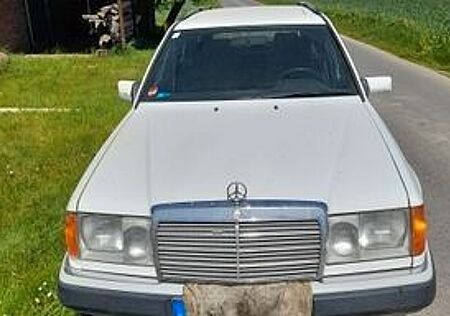 Mercedes-Benz W 124