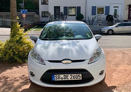 Ford Fiesta 1,4 Ghia Ghia