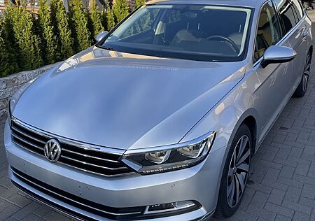 VW Passat Variant Volkswagen 2.0 TDI Highline ALC LED AHK