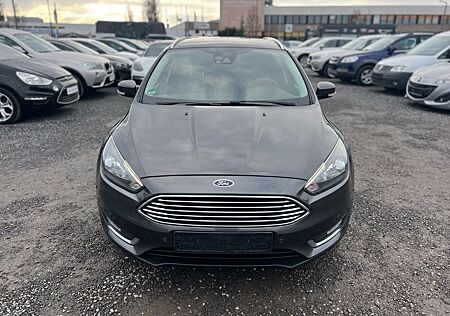 Ford Focus Titanium 1.6D / Euro6/ 8 Fach/ NAVI/ 1Hand