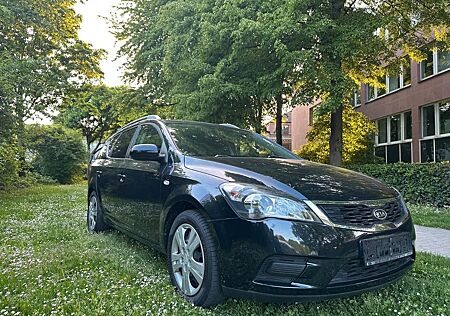 Kia Cee'd / Ceed