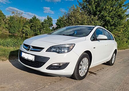 Opel Astra Sports Tourer 1.4 120ps TÜV 2/2027 98880KM