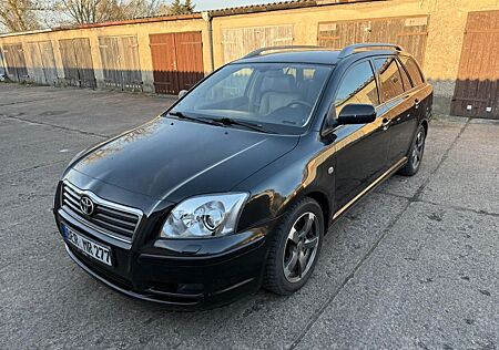 Toyota Avensis Combi Executive 2.4-l-VVT-i Automati...