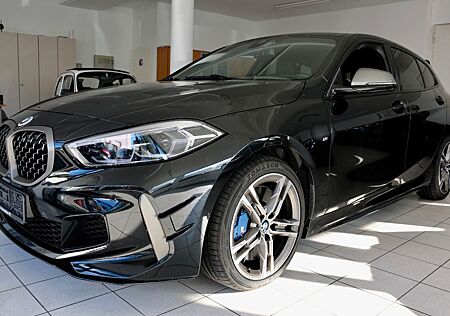 BMW M135 i xDrive Lim. Navi/LED/Keyless-Go
