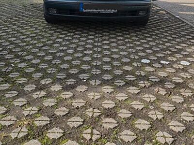 BMW 528i Auto 528i