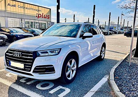 Audi Q5 55 TFSI e S tronic quattro S line _AHK_ACC
