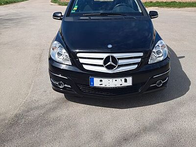 Mercedes-Benz B 180 Klima, Alufelgen, Akt. Park-Assistent