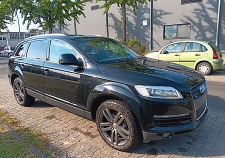 Audi Q7 3.0 TDI (DPF) quattro tiptronic