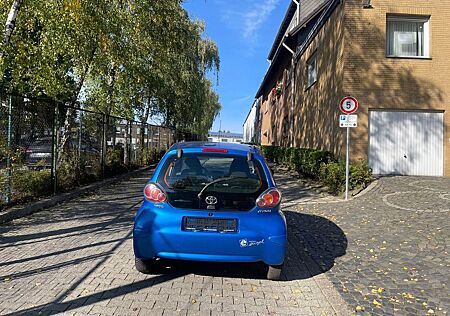 Toyota Aygo (X) Aygo (X) 1,0-l-VVT-i Cool Cool
