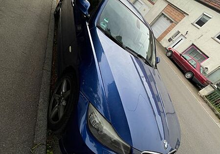 BMW 318i Touring -