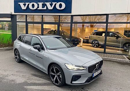 Volvo V60 T8 Plus Dark Plug-In Hybrid, Pano, Head-Up