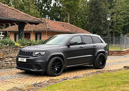 Jeep Grand Cherokee Trackhawk 922PS Lamborghini Nero Nemesis