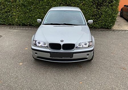 BMW 325i -