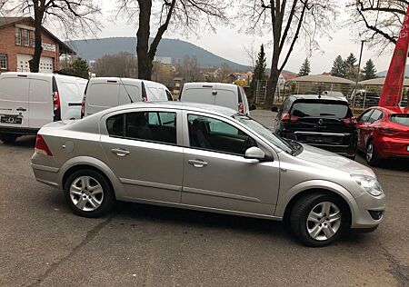 Opel Astra H 1.6 Lim. *1.Hand*Scheckheft*