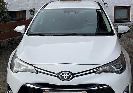 Toyota Avensis 2,0-l-D-4D Business Ed. Touring Spor...