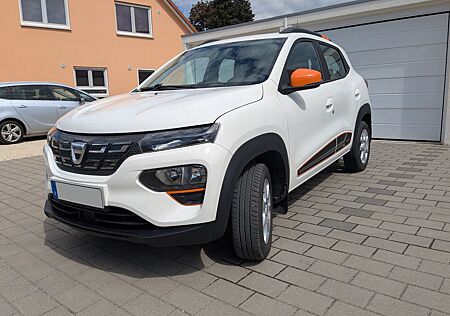 Dacia Spring Comfort Plus CCS KLIMA 8xbereift Sitzheiz