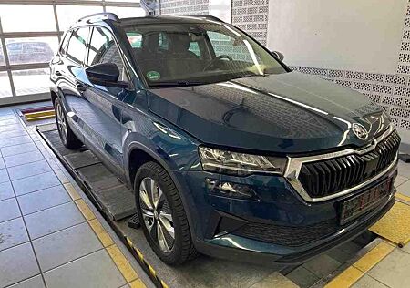 Skoda Karoq 2.0TDI Style 4x4 Navi StHeizung Kamera