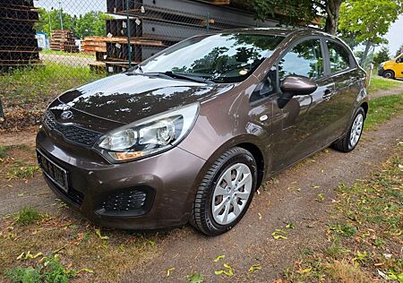 Kia Rio Attract