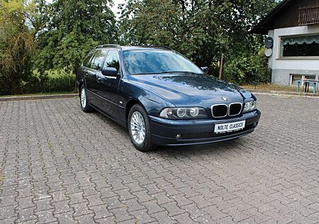 BMW 525i E39 Touring *erst 122tkm* *2. Hand* *Xenon*