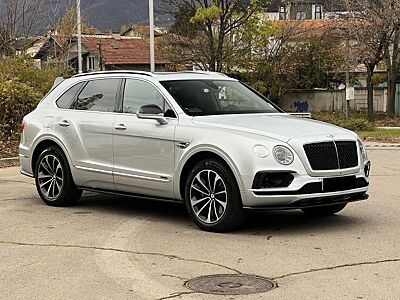 Bentley Bentayga 4.0 V8 CARBON MULLINER PANO FOND ENT