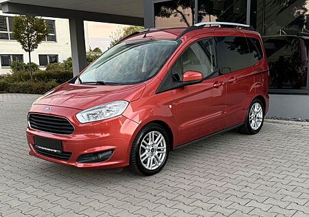 Ford Tourneo Courier Titanium AHK Navi TEL Kamera SHZ