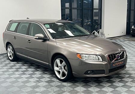 Volvo V70 Kombi Momentum _Zustand & Historie 1a_