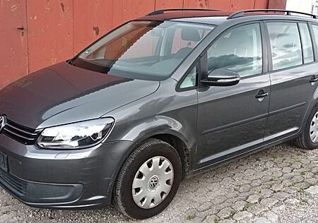 VW Touran Volkswagen Trendline BMT