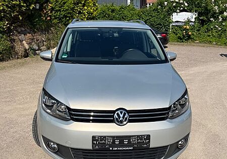 VW Touran Volkswagen 1.6 TDI Highline BlueMotion 7 Sitze