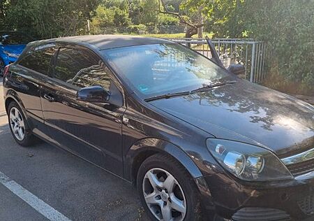 Opel Astra GTC 1.6 Twinport 77kW GTC