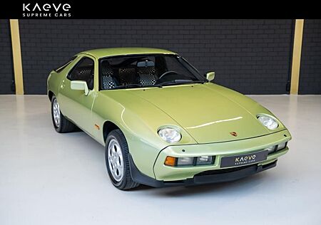 Porsche 928 (manual gearbox, Pasha interior)