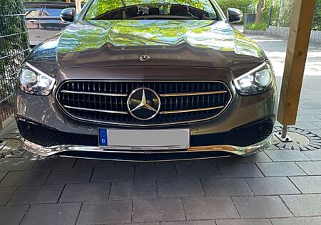 Mercedes-Benz E 220 d T Autom. Multi Beam, MBUX High-End