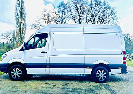 Mercedes-Benz Sprinter - lang mit Hochdach