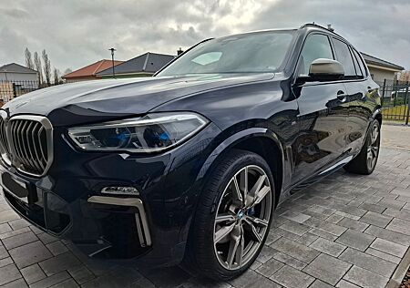 BMW X5 M50d Laser Pano 360 H/K Massage Wank AHK Gar