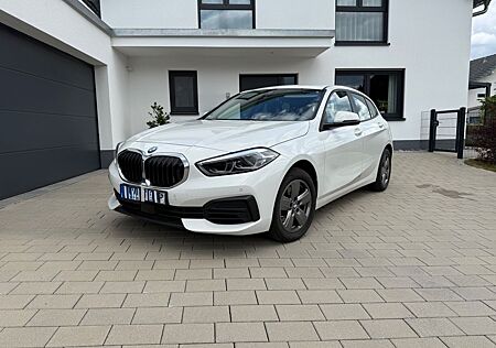 BMW 118i -