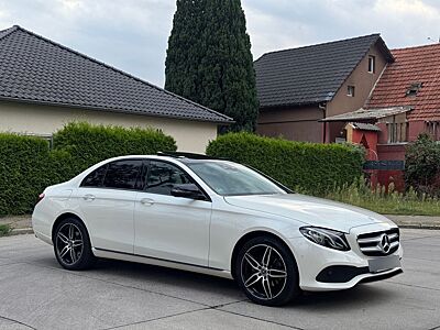 Mercedes-Benz E 220 d HUD Widescreen 360Kamera KeylessGo