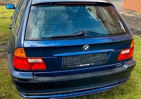 BMW 318i touring -