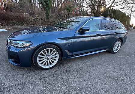 BMW 530e xDrive 19 Zoll HUD Laser M-Sportpak